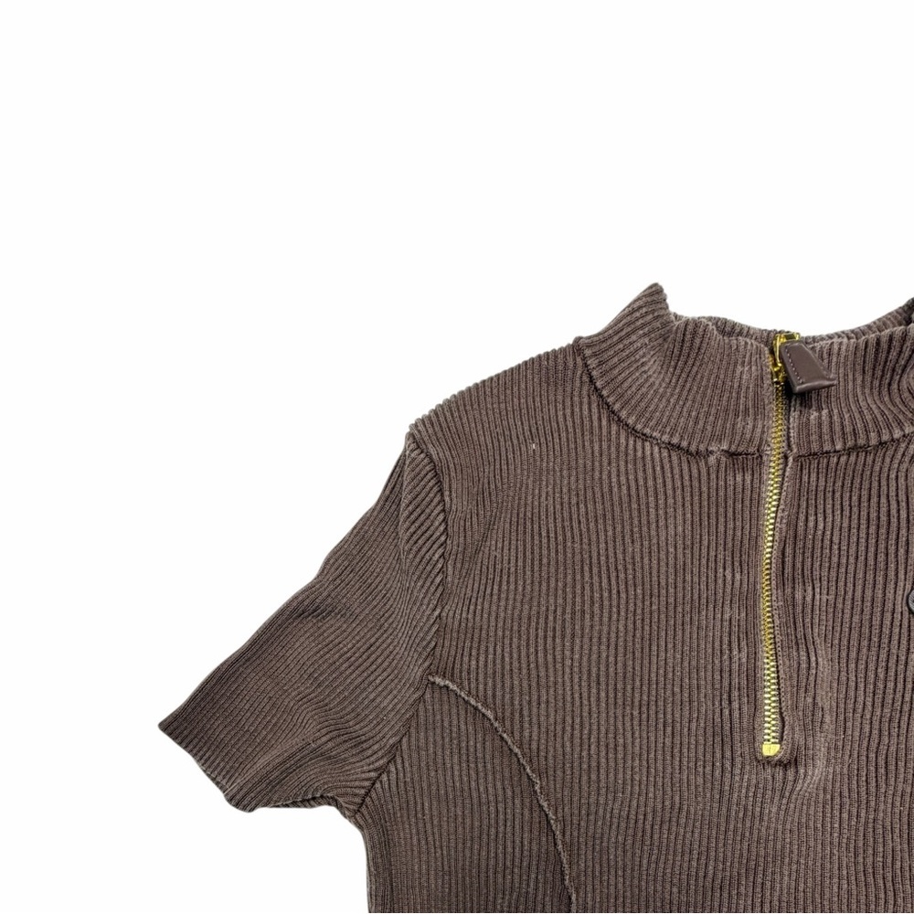 Prada Short Sleeve Top with Gold Zip size 40 equivalent to a 4 - Picture 5 of 10